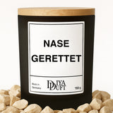 Kerze aus Sojawachs – „NASE GERETTET“ – Frosted Glas & Bambusdeckel