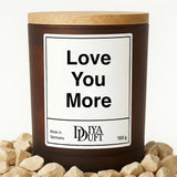 Kerze aus Sojawachs – „Love You More“ – Frosted Glas & Bambusdeckel