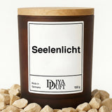 Kerze aus Sojawachs – „Seelenlicht“ – Frosted Glas & Bambusdeckel
