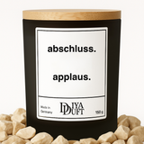 Kerze aus Sojawachs – „abschluss. applaus“ – Frosted Glas, Bambusdeckel