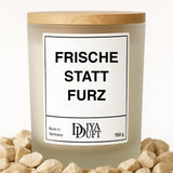 Kerze aus Sojawachs – „FRISCHE STATT FURZ“ – Frosted Glas & Bambusdeckel