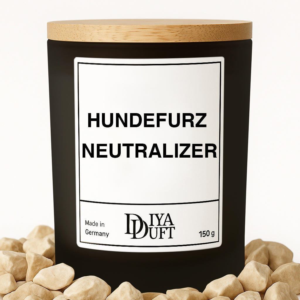 Kerze aus Sojawachs – „HUNDEFURZ NEUTRALIZER“ – Frosted Glas & Bambusdeckel