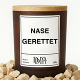 Kerze aus Sojawachs – „NASE GERETTET“ – Frosted Glas & Bambusdeckel