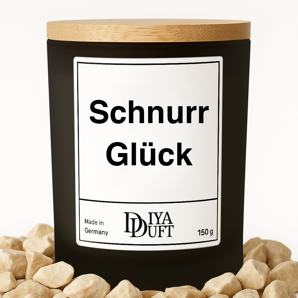 Kerze aus Sojawachs – „Schnurr Glück“ – Frosted Glas & Bambusdeckel