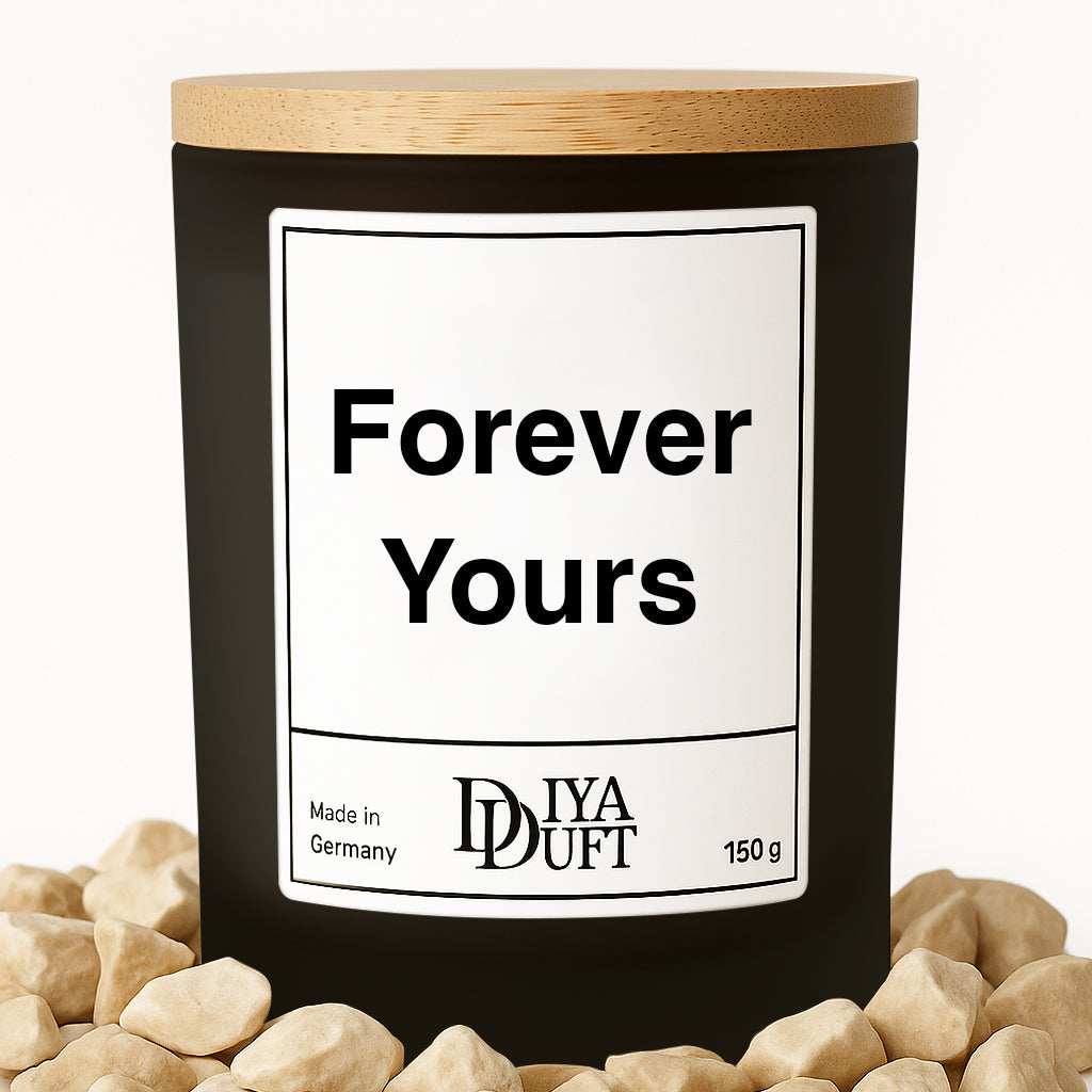 Kerze aus Sojawachs – „Forever Yours“ – Frosted Glas & Bambusdeckel
