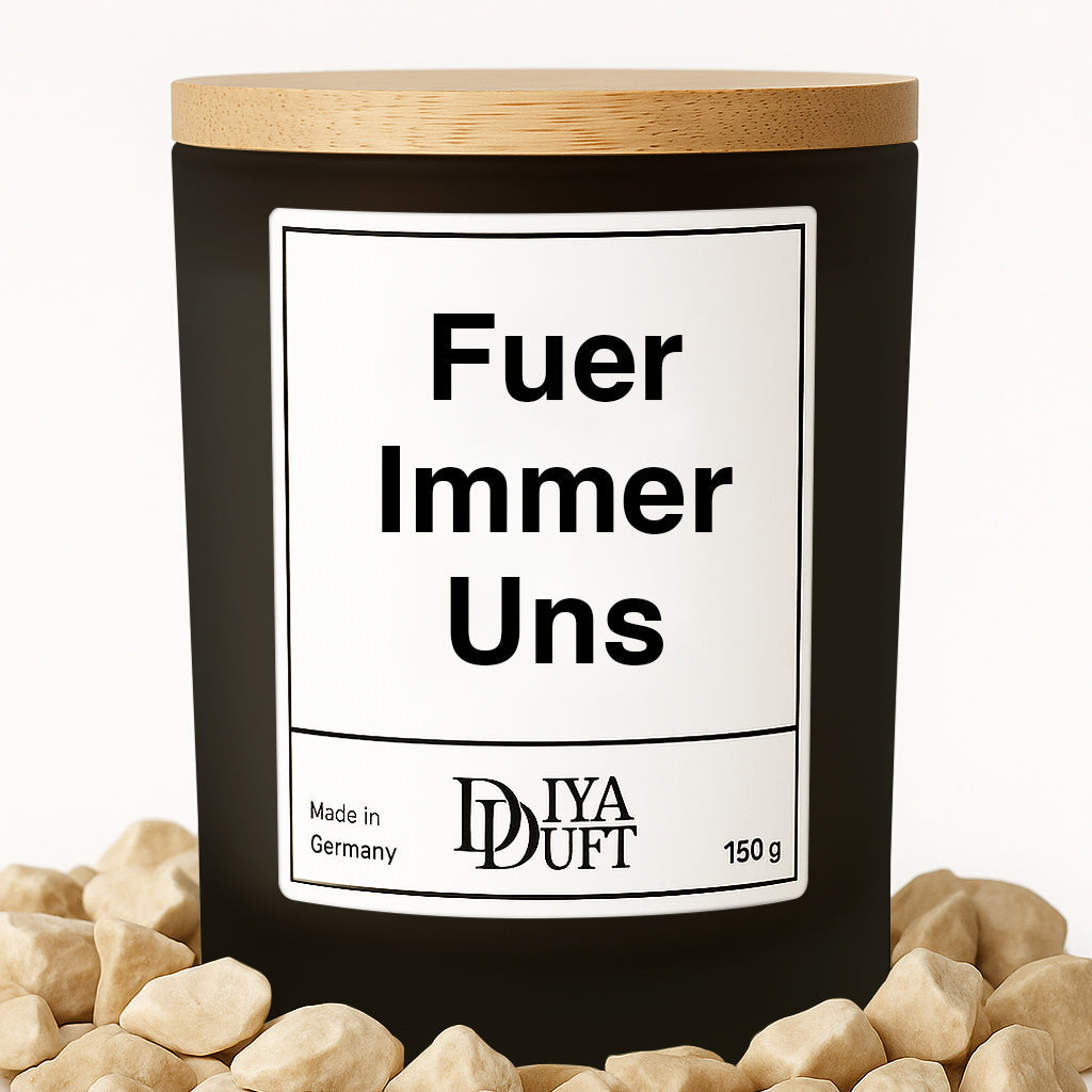 Kerze aus Sojawachs – „Für Immer Uns“ – Frosted Glas & Bambusdeckel