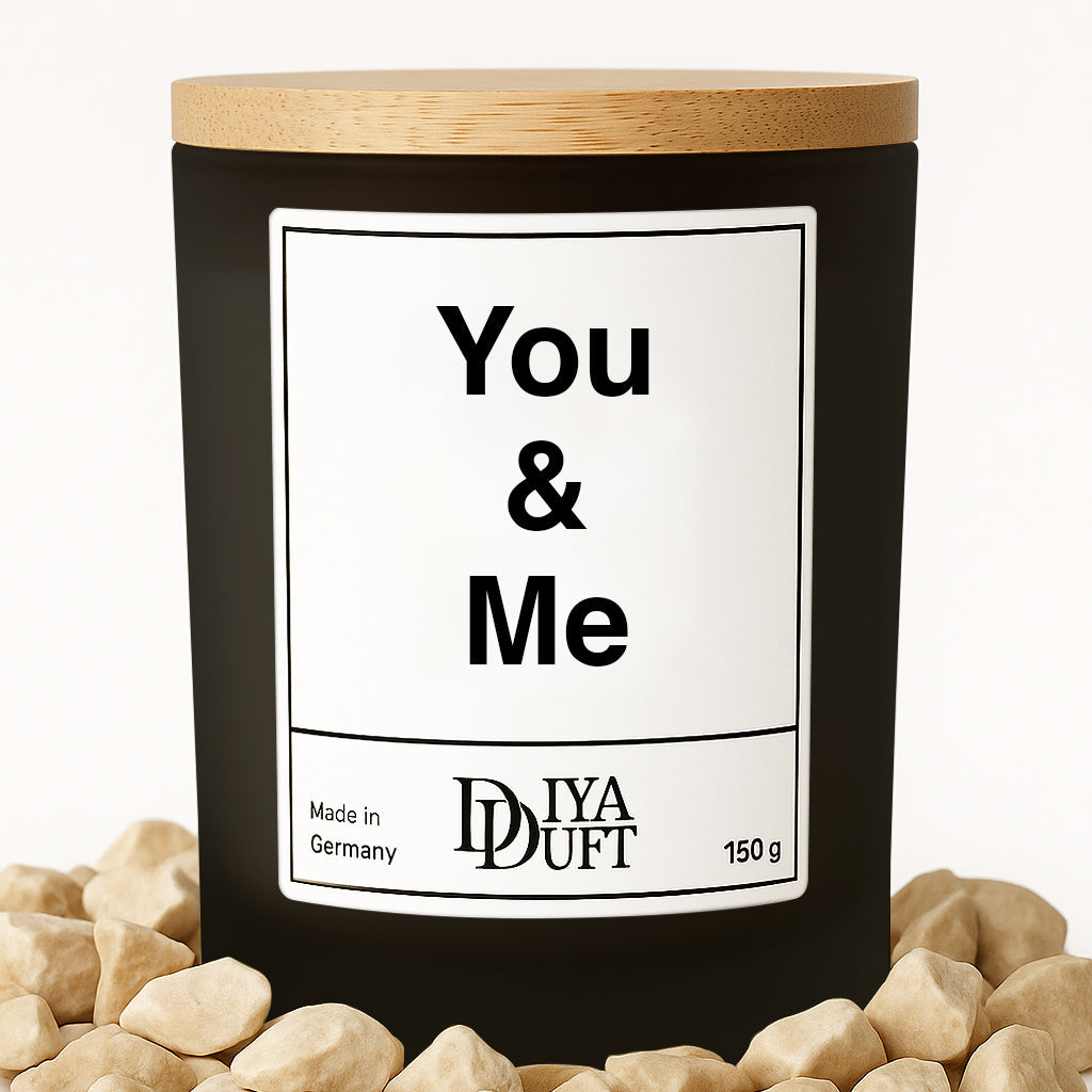 Kerze aus Sojawachs – „You & Me“ – Frosted Glas & Bambusdeckel