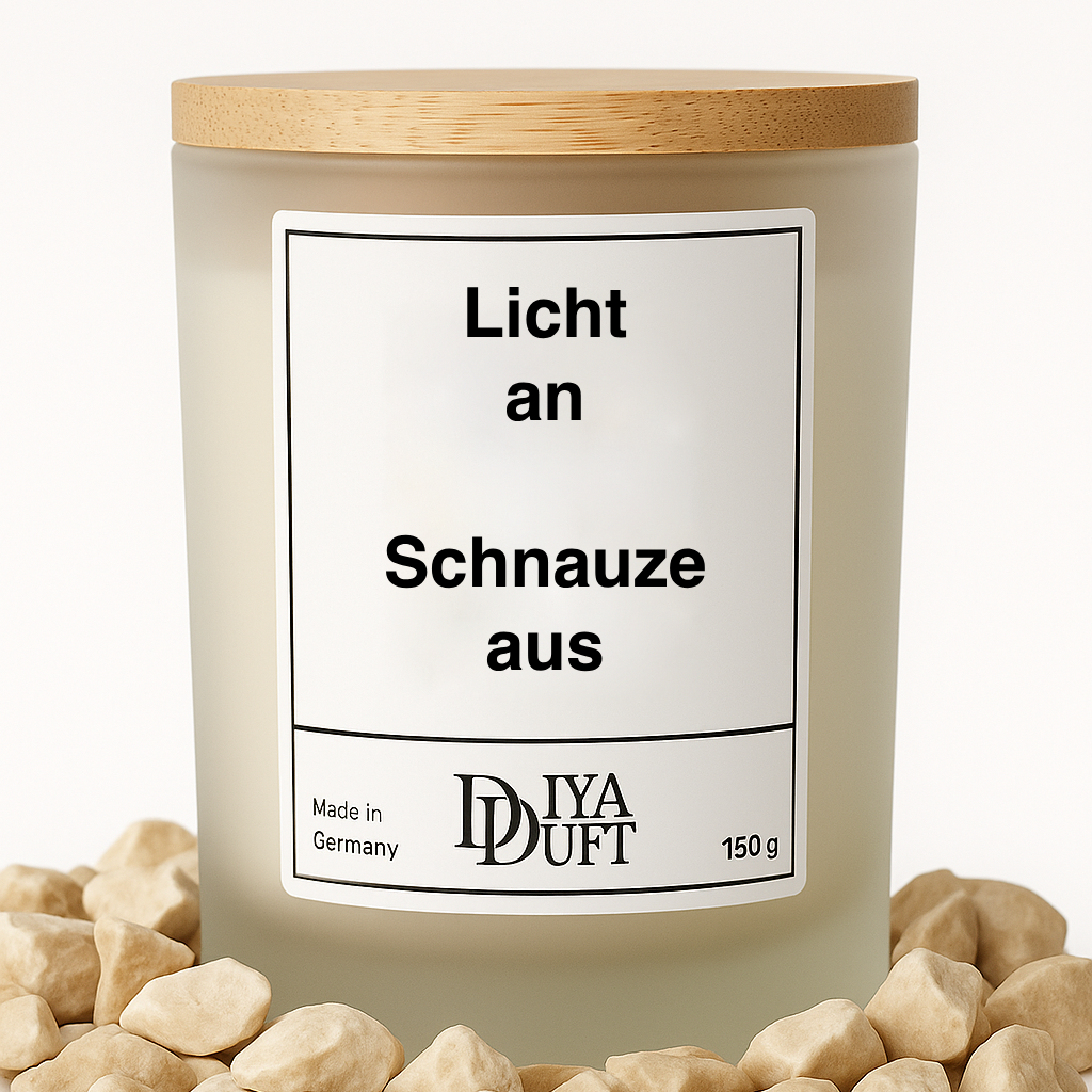 Kerze aus Sojawachs – „Licht an. Schauze aus.“ – Frosted Glas, Bambusdeckel