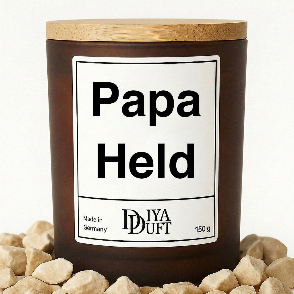 Papa Held Kerze bernstein