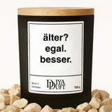 Kerze aus Sojawachs – „älter? egal. besser.“ – Frosted Glas, Bambusdeckel